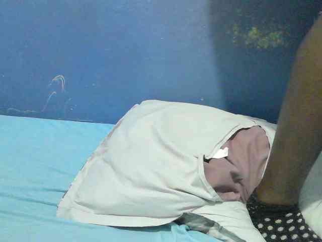 Mystiq-Ella webcam