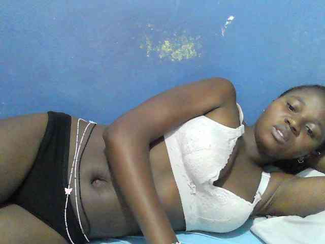Mystiq-Ella webcam