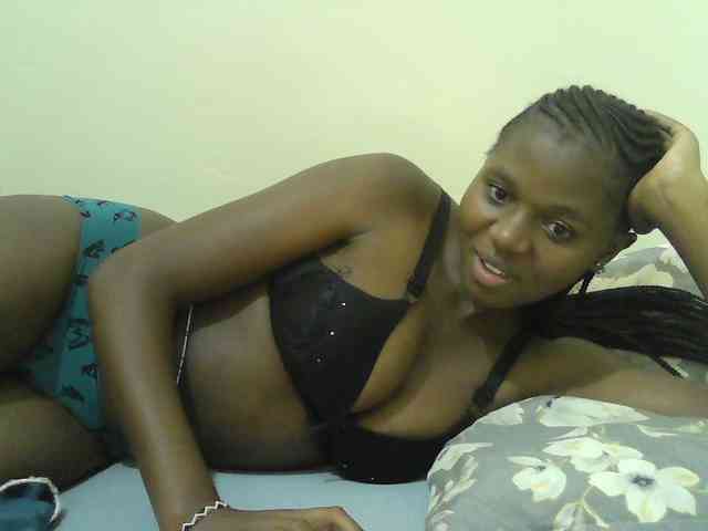 Mystiq-Ella webcam