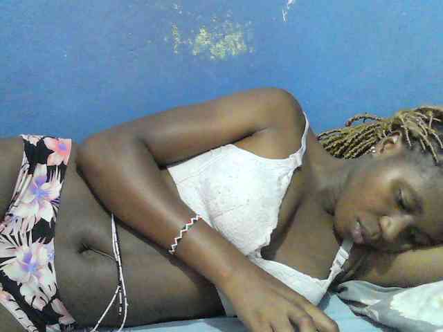 Mystiq-Ella webcam