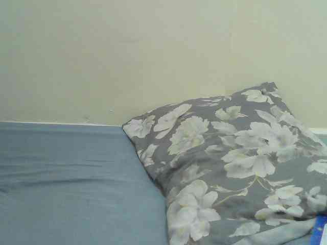 Mystiq-Ella webcam