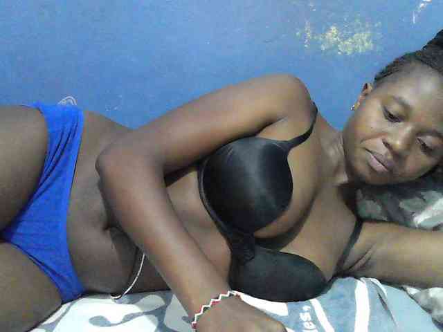 Mystiq-Ella webcam