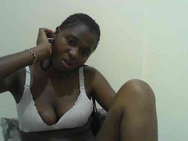 Mystiq-Ella webcam