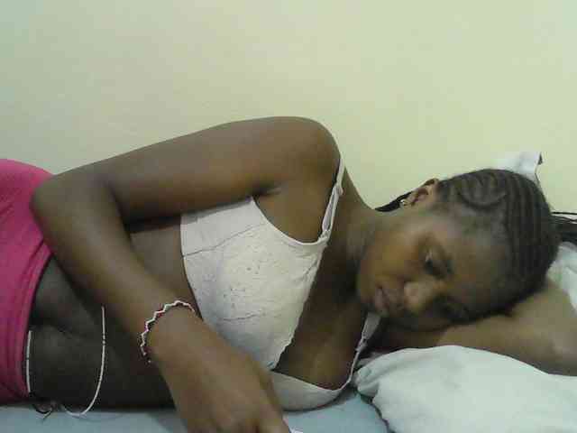 Mystiq-Ella webcam