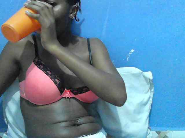 Mystiq-Ella webcam