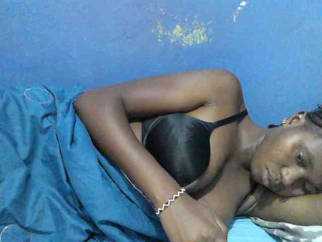 Mystiq-Ella webcam