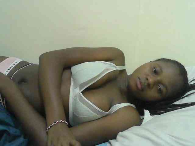 Mystiq-Ella webcam
