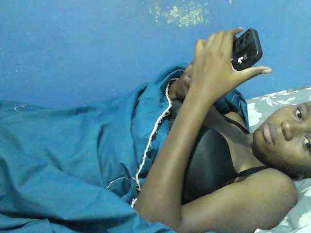 Mystiq-Ella webcam