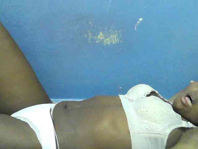 Mystiq-Ella webcam