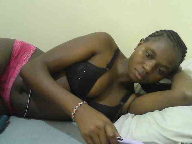 Mystiq-Ella webcam