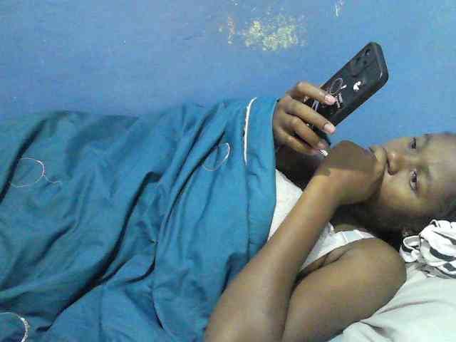 Mystiq-Ella webcam