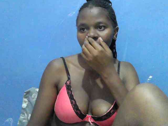 Mystiq-Ella webcam