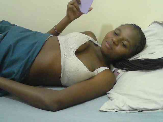 Mystiq-Ella webcam