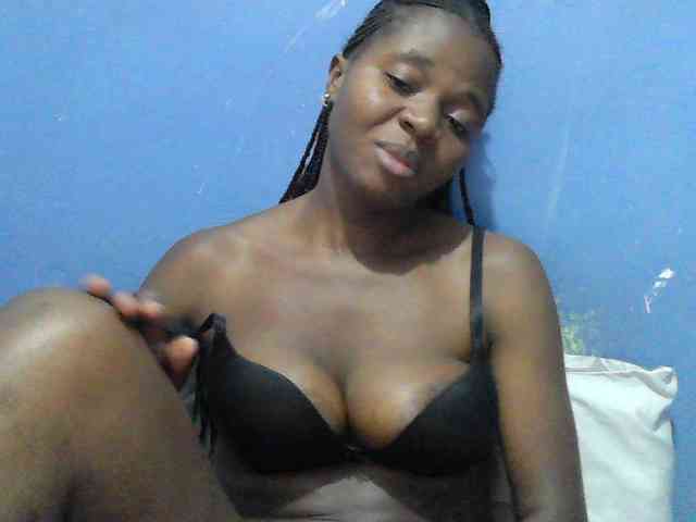 Mystiq-Ella webcam