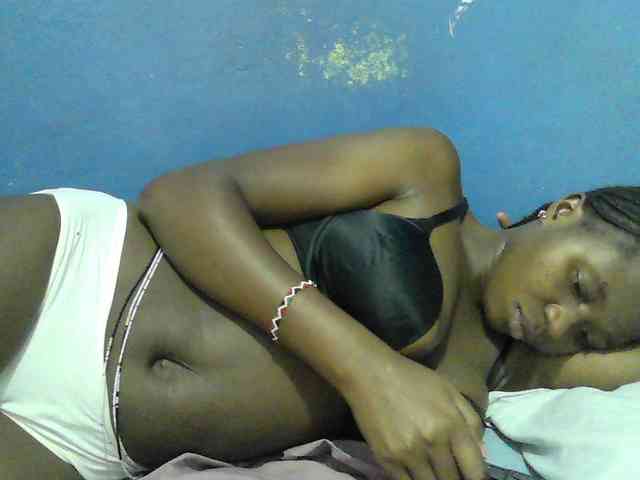 Mystiq-Ella webcam