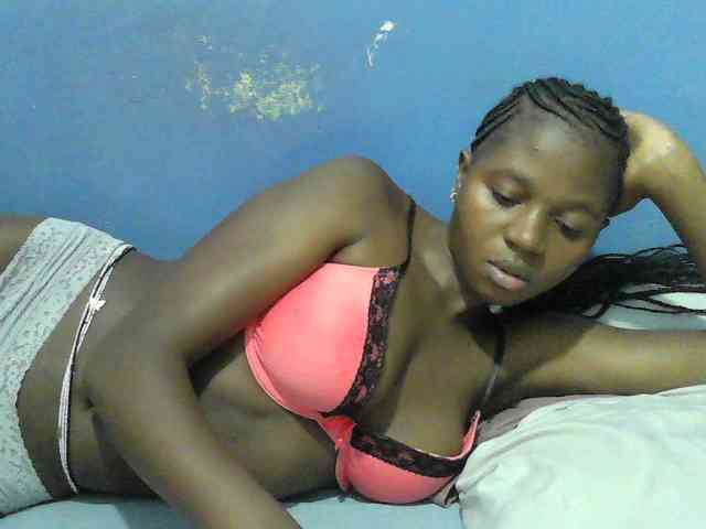 Mystiq-Ella webcam