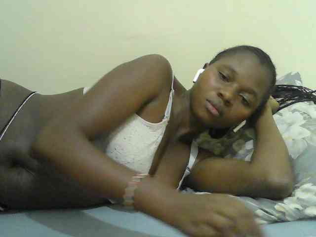 Mystiq-Ella webcam