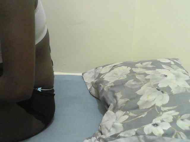 Mystiq-Ella webcam