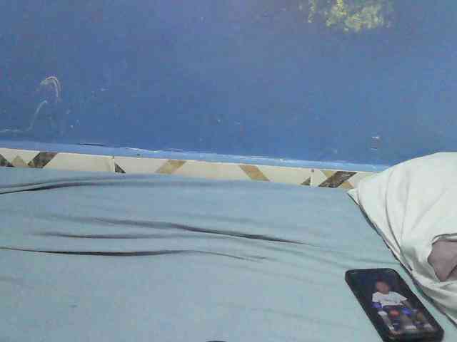 Mystiq-Ella webcam