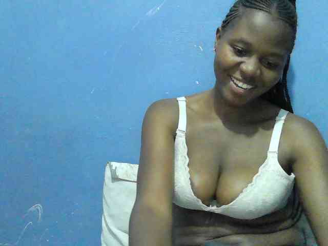Mystiq-Ella webcam