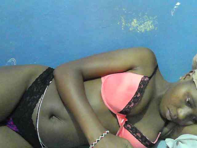 Mystiq-Ella webcam
