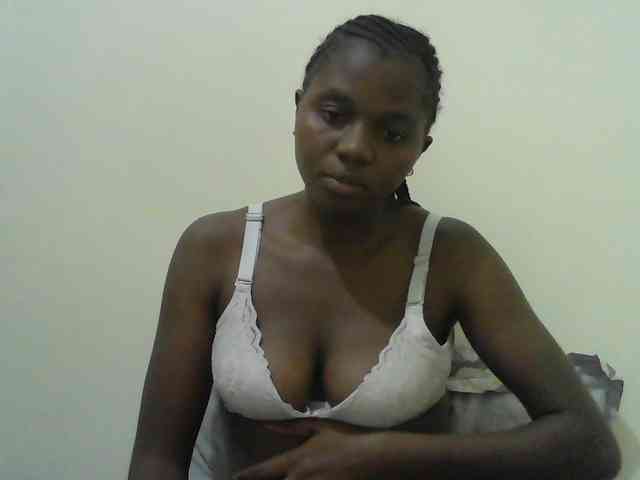 Mystiq-Ella webcam