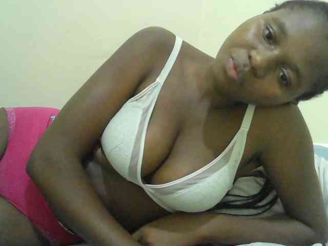 Mystiq-Ella webcam