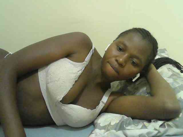 Mystiq-Ella webcam