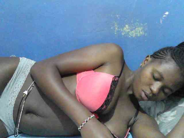 Mystiq-Ella webcam