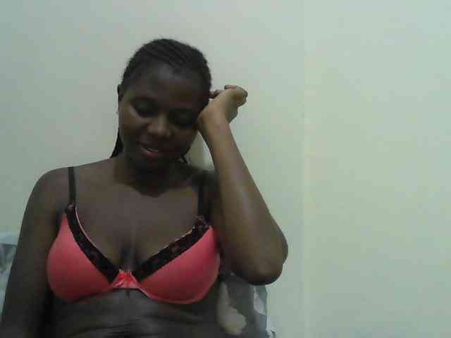 Mystiq-Ella webcam