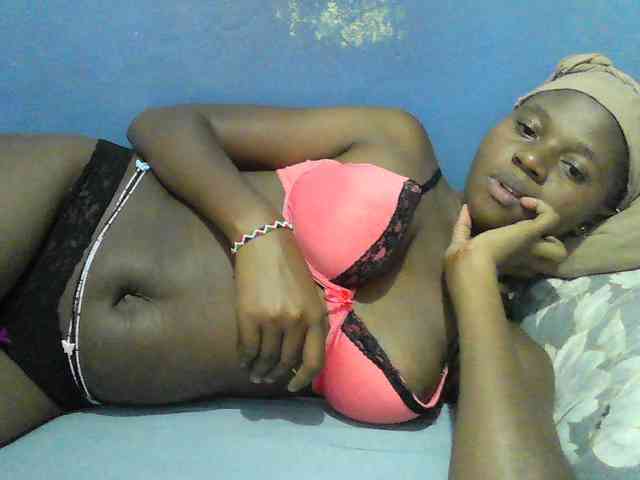 Mystiq-Ella webcam