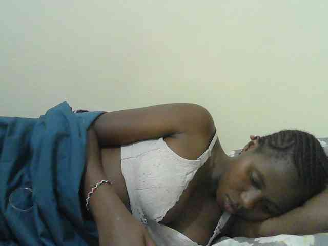 Mystiq-Ella webcam