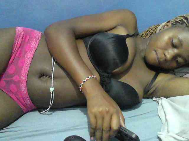 Mystiq-Ella webcam