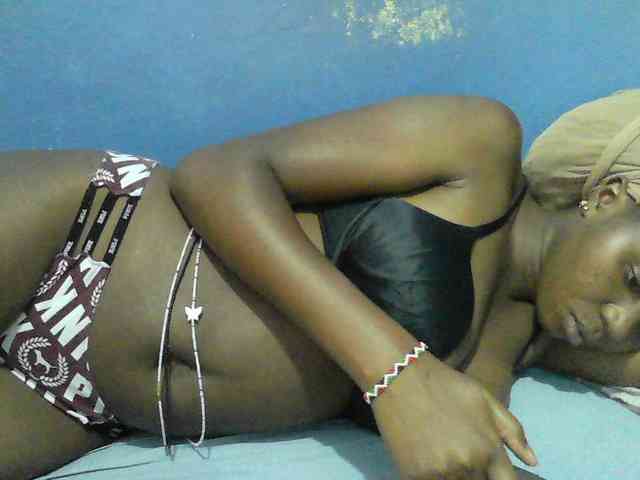 Mystiq-Ella webcam