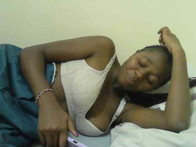 Mystiq-Ella webcam