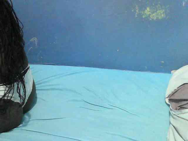 Mystiq-Ella webcam