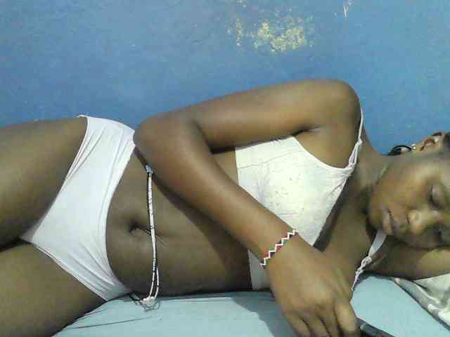 Mystiq-Ella webcam