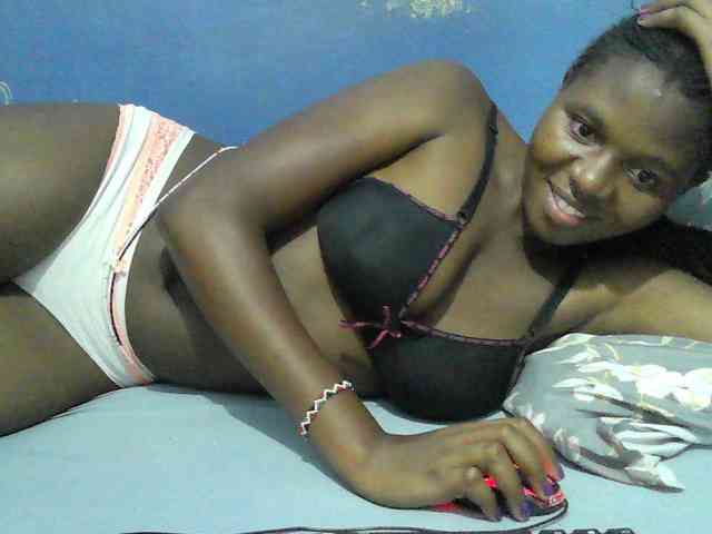 Mystiq-Ella webcam