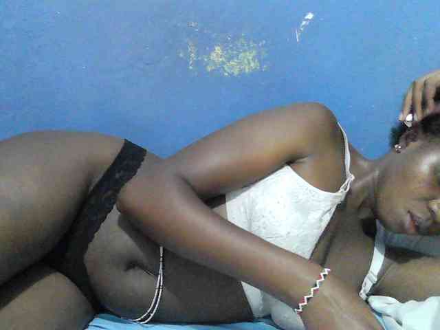Mystiq-Ella webcam