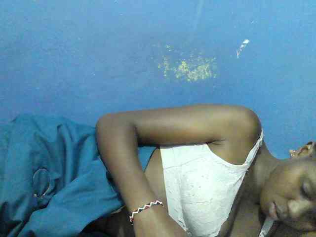 Mystiq-Ella webcam