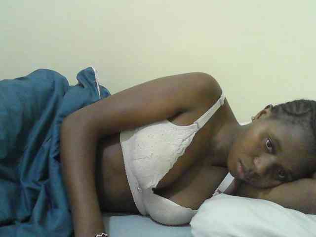Mystiq-Ella webcam