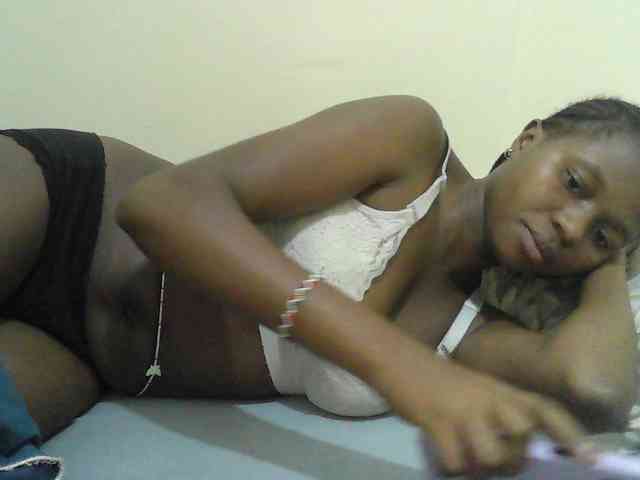 Mystiq-Ella webcam