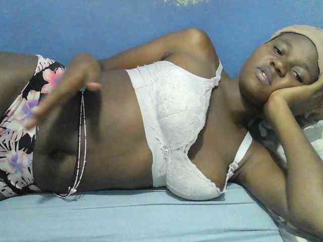 Mystiq-Ella webcam