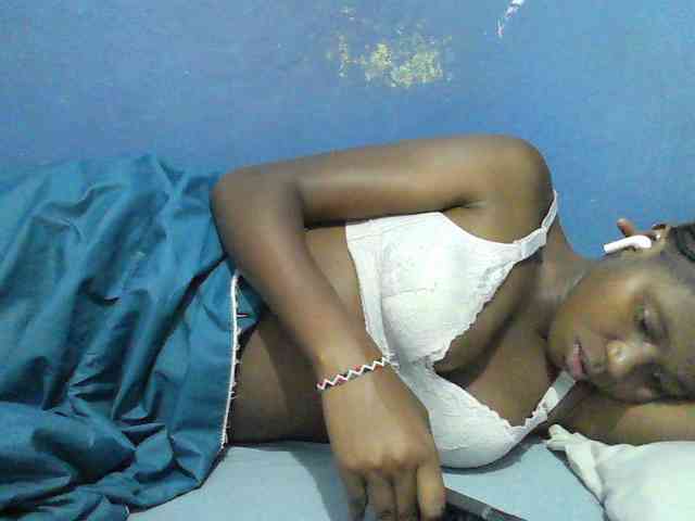 Mystiq-Ella webcam