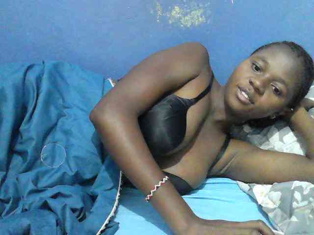 Mystiq-Ella webcam