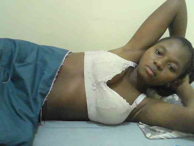 Mystiq-Ella webcam