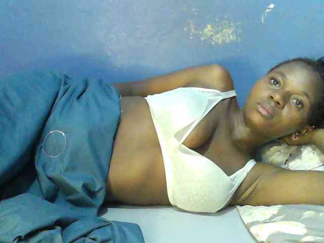 Mystiq-Ella webcam