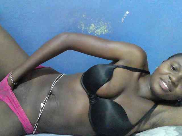 Mystiq-Ella webcam