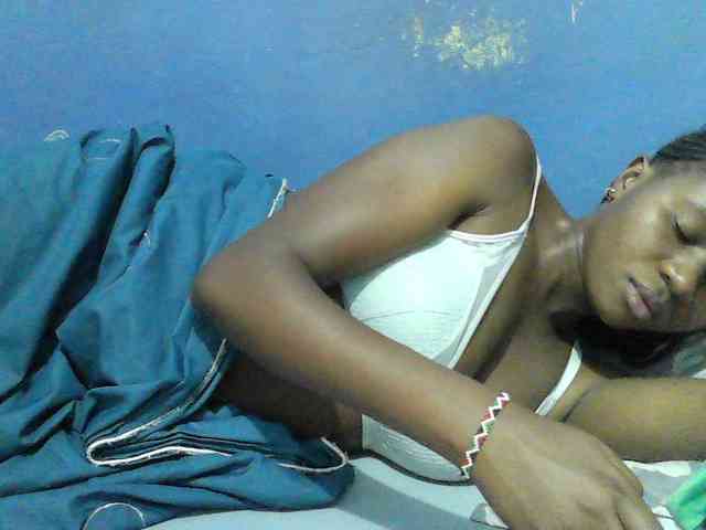 Mystiq-Ella webcam