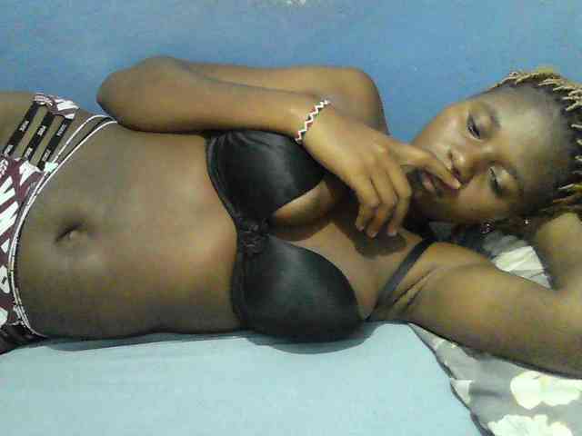 Mystiq-Ella webcam